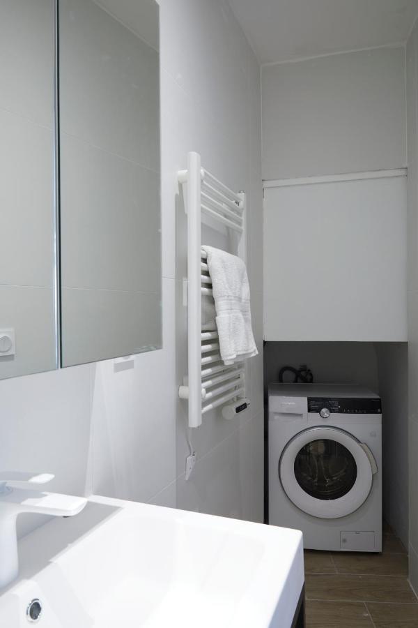 Remarkable Flat In The Historical Part Of Безие Екстериор снимка
