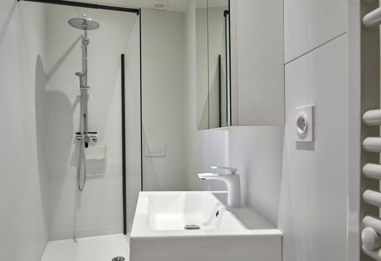 Remarkable Flat In The Historical Part Of Безие Екстериор снимка