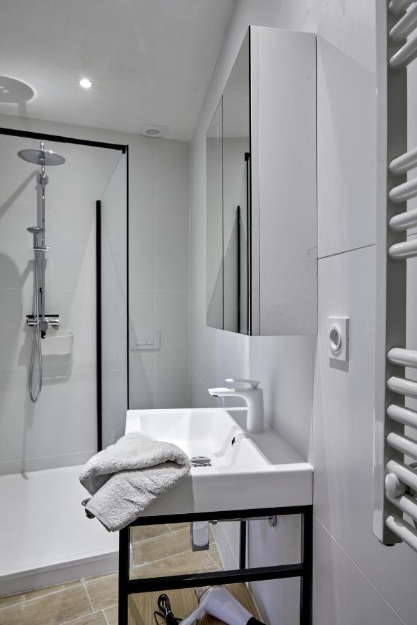 Remarkable Flat In The Historical Part Of Безие Екстериор снимка